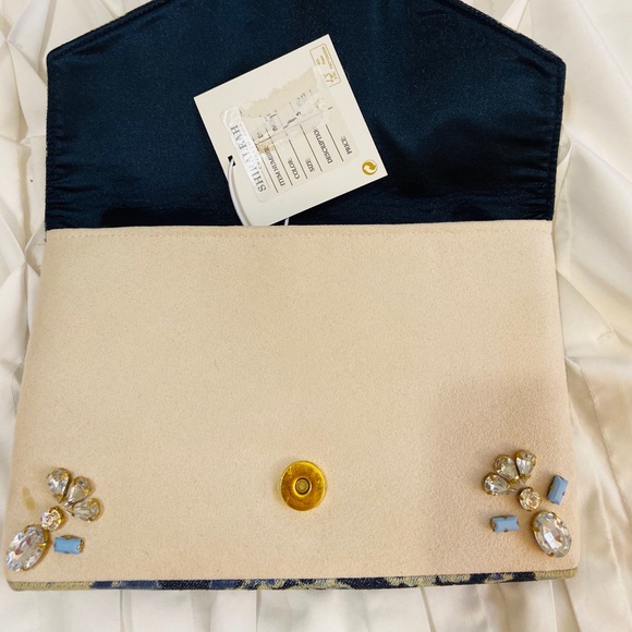 Clutch - Picture 3 of 5